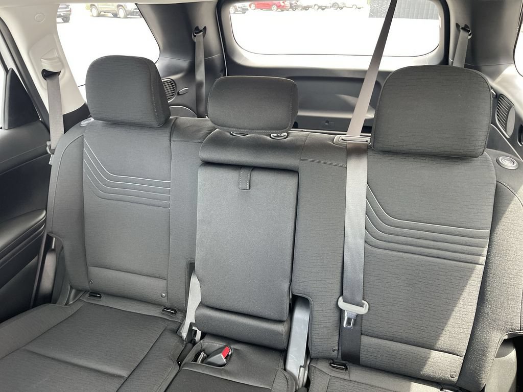 Used 2026 Hyundai Palisade SE FWD image 26