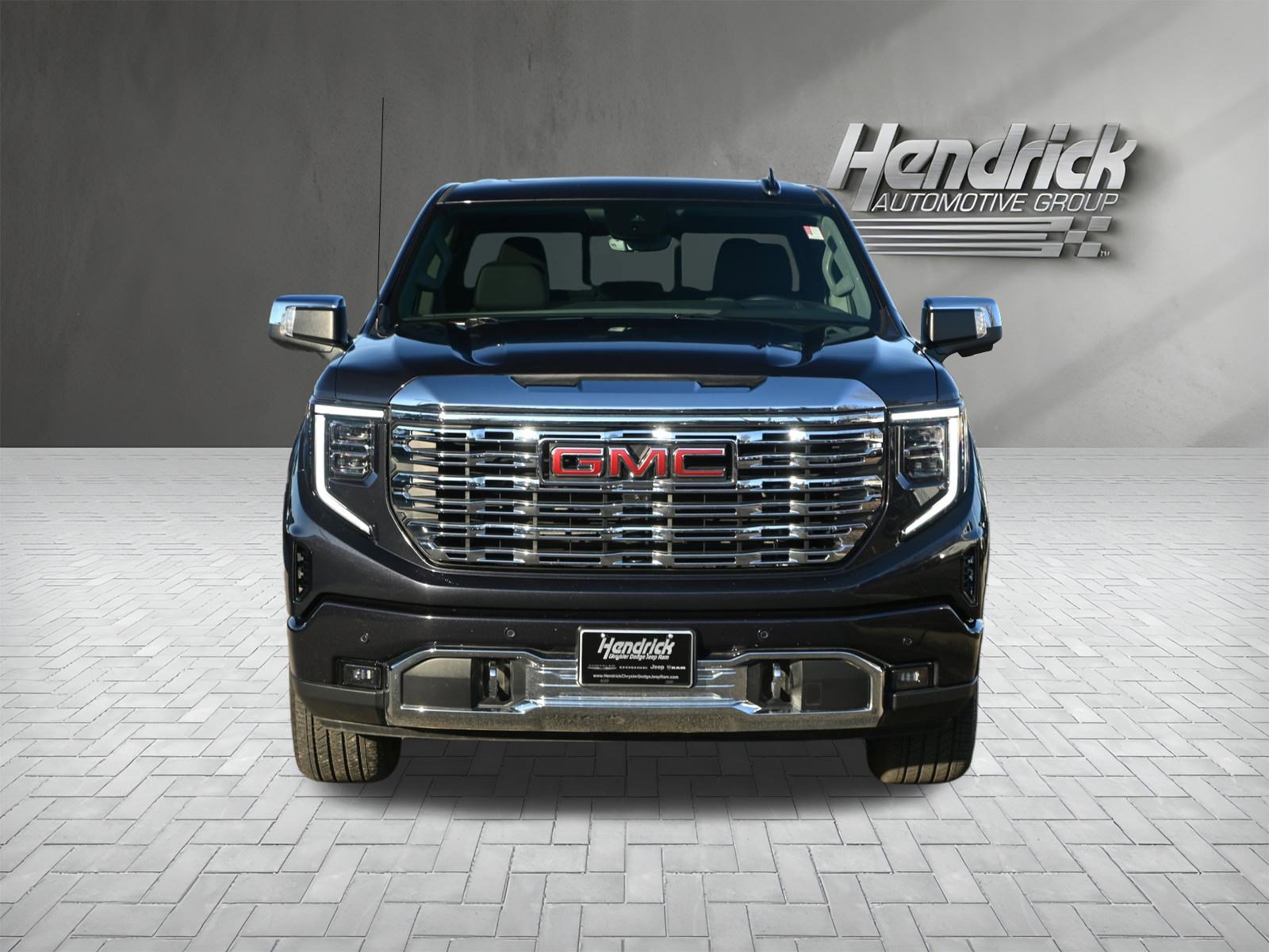 Used 2024 GMC Sierra 1500 Denali w/ Denali Reserve Package AWD/4WD image 3