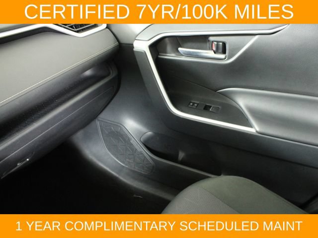 Used 2025 Toyota RAV4 XLE AWD/4WD image 16