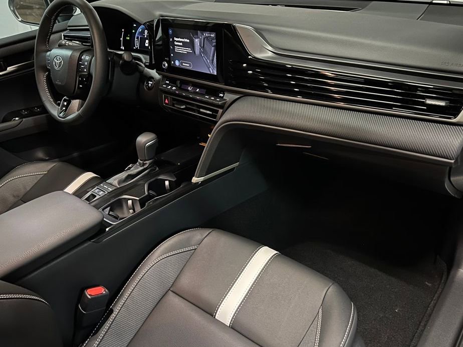 New 2026 Toyota Camry Hybrid image 24