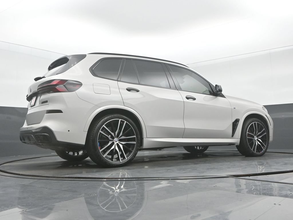 Used 2022 BMW X5 M50i w/ Executive Package AWD/4WD image 33