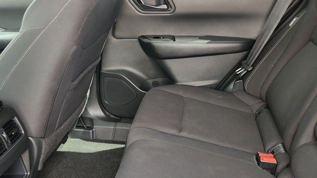 Used 2024 Nissan Rogue S AWD/4WD image 26