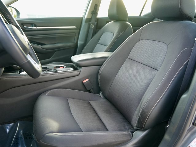Used 2023 Nissan Altima 2.5 SV w/ SV Premium Package image 13