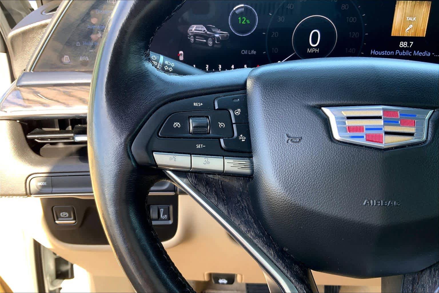Used 2021 Cadillac Escalade ESV Premium Luxury w/ LPO, Illumination Package RWD image 24