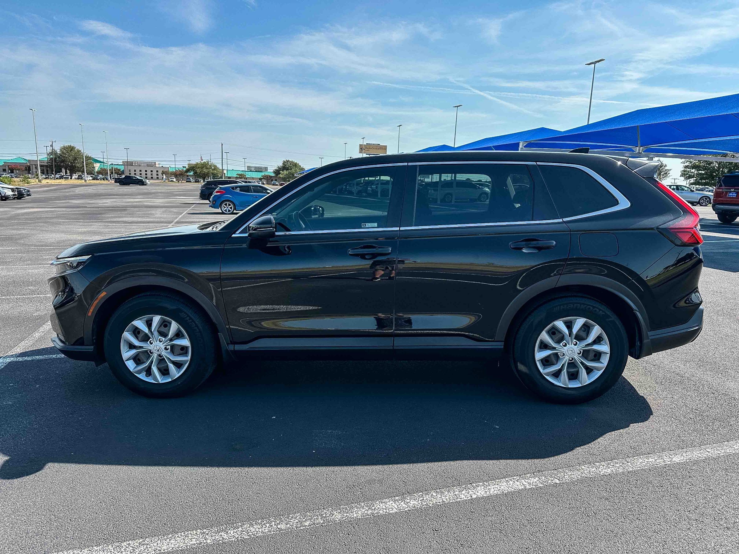 Certified 2023 Honda CR-V LX image 9