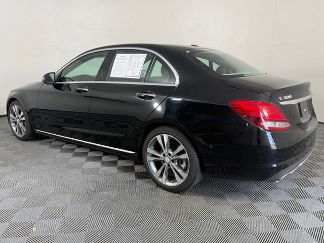 Used 2016 Mercedes-Benz C 300 Sedan image 4