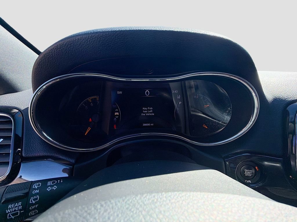 Used 2021 Jeep Grand Cherokee Trailhawk w/ Trailhawk Luxury Group image 39