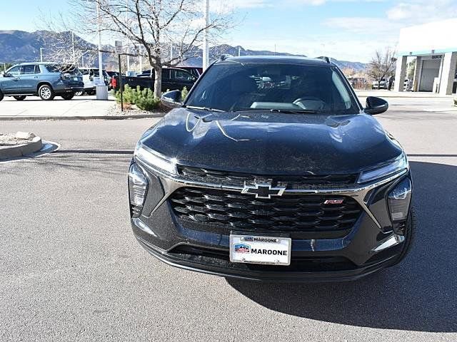 New 2026 Chevrolet Trax RS w/ Sunroof Package image 2
