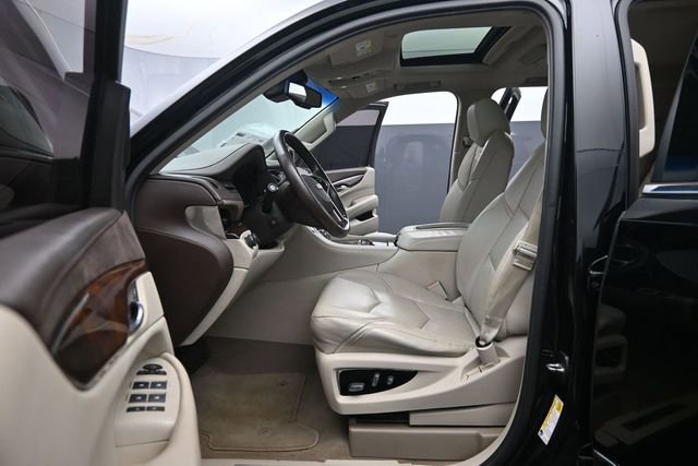 Used 2015 Cadillac Escalade Premium AWD/4WD image 10