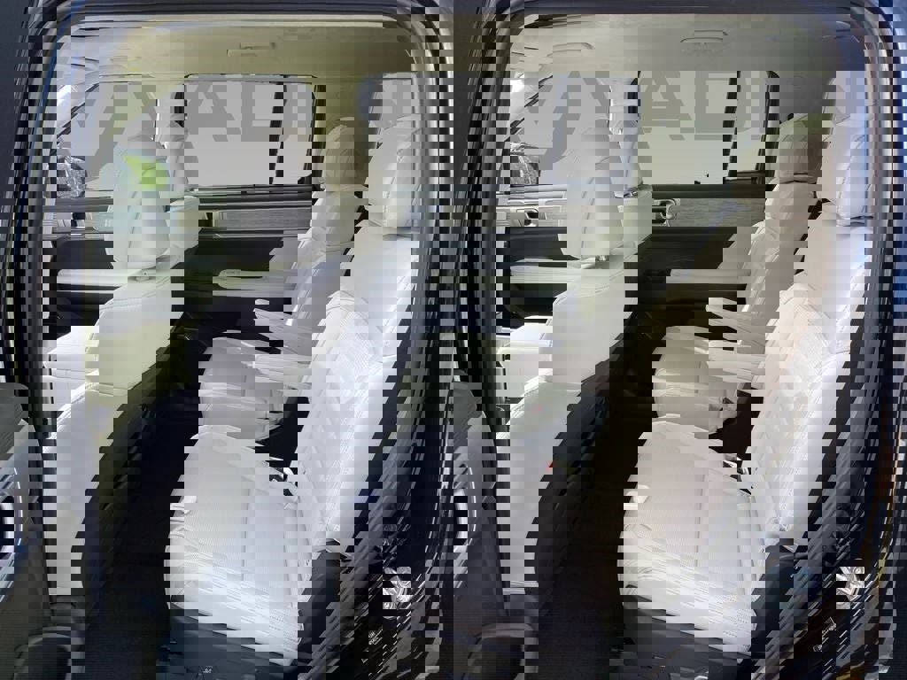 New 2025 Hyundai Santa Fe Calligraphy image 4