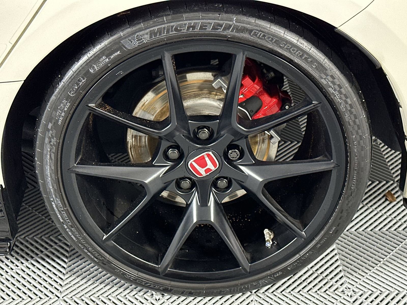 Used 2023 Honda Civic Type R image 10