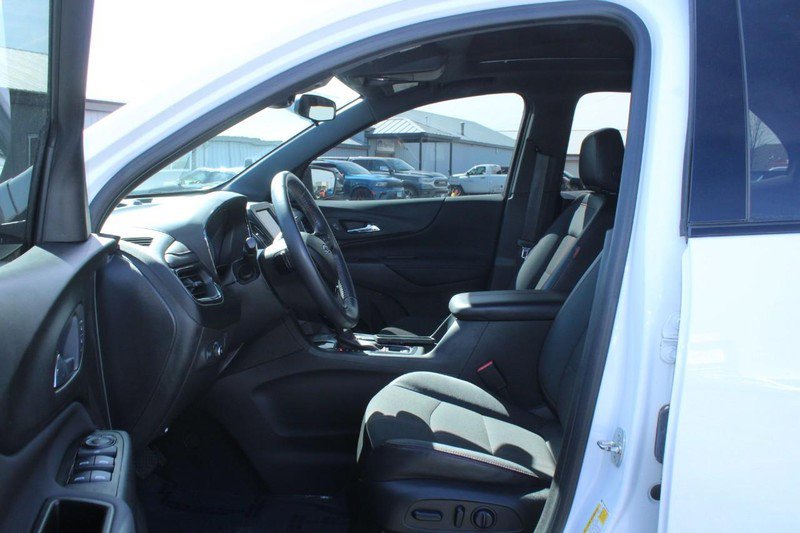 Used 2022 Chevrolet Equinox RS w/ LPO, Floor Liner Package image 8
