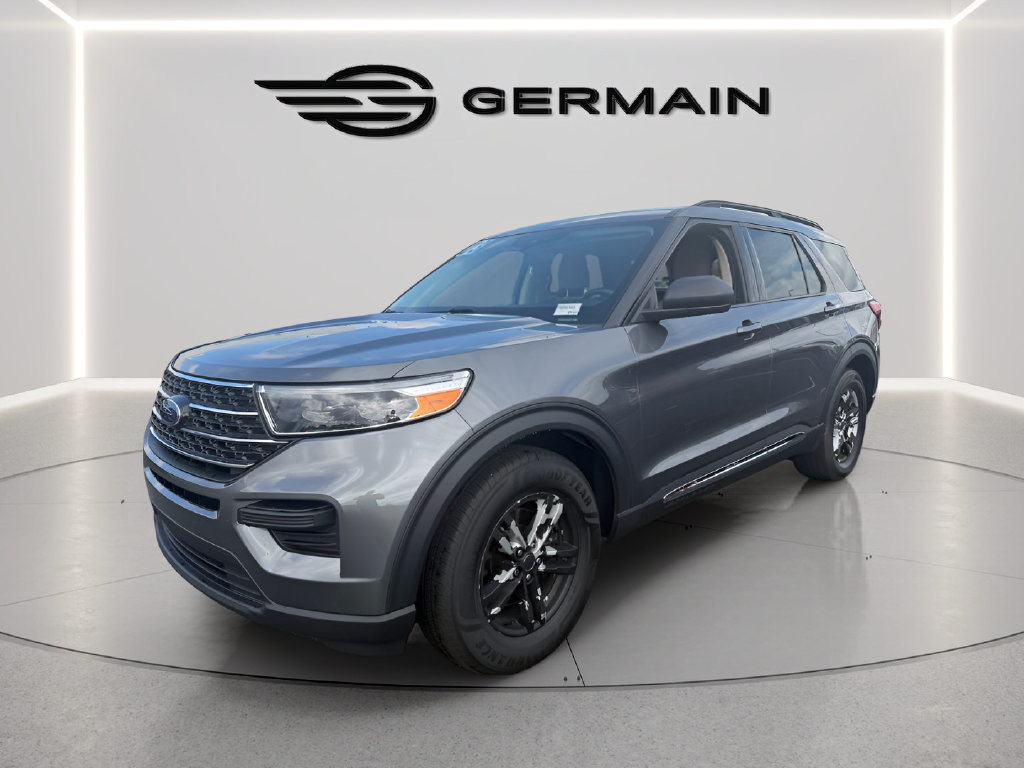 Used 2023 Ford Explorer XLT RWD image 3