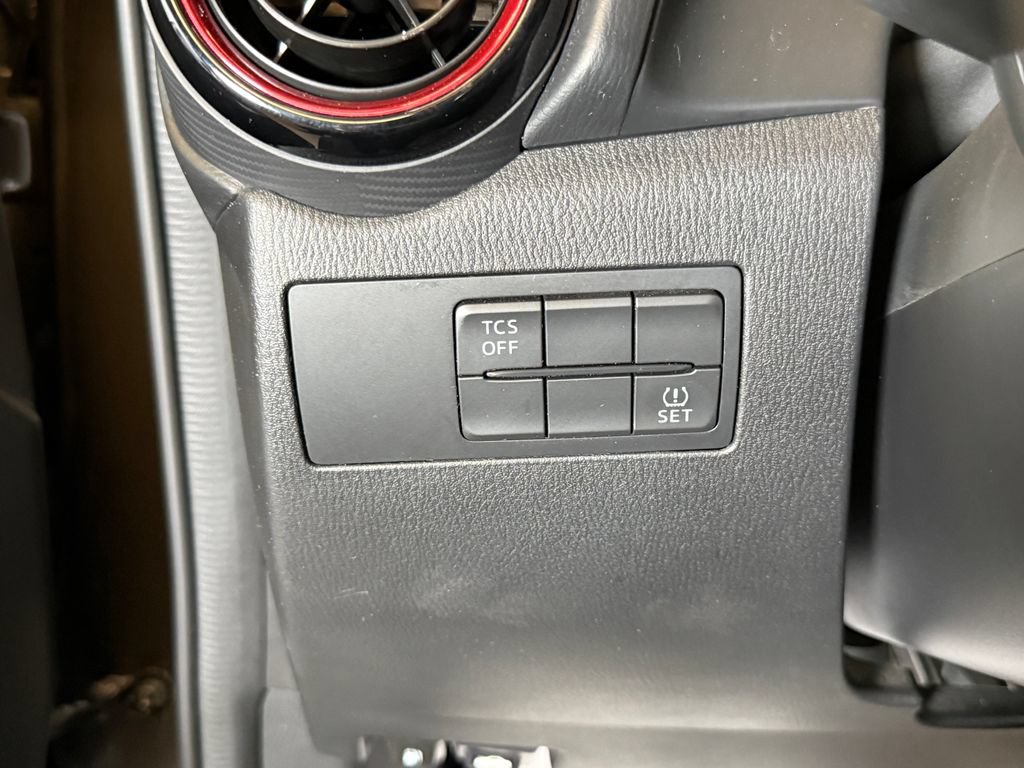 Used 2018 MAZDA CX-3 Touring AWD/4WD image 18