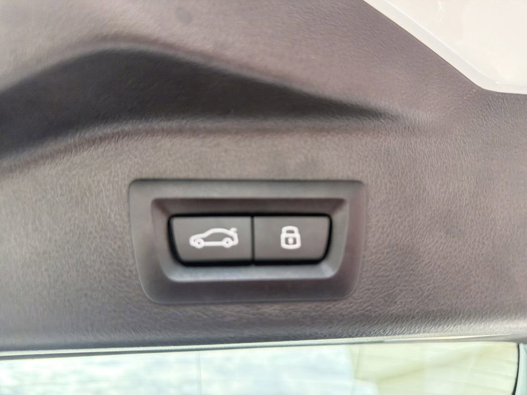 Used 2025 BMW X5 xDrive40i AWD/4WD image 24