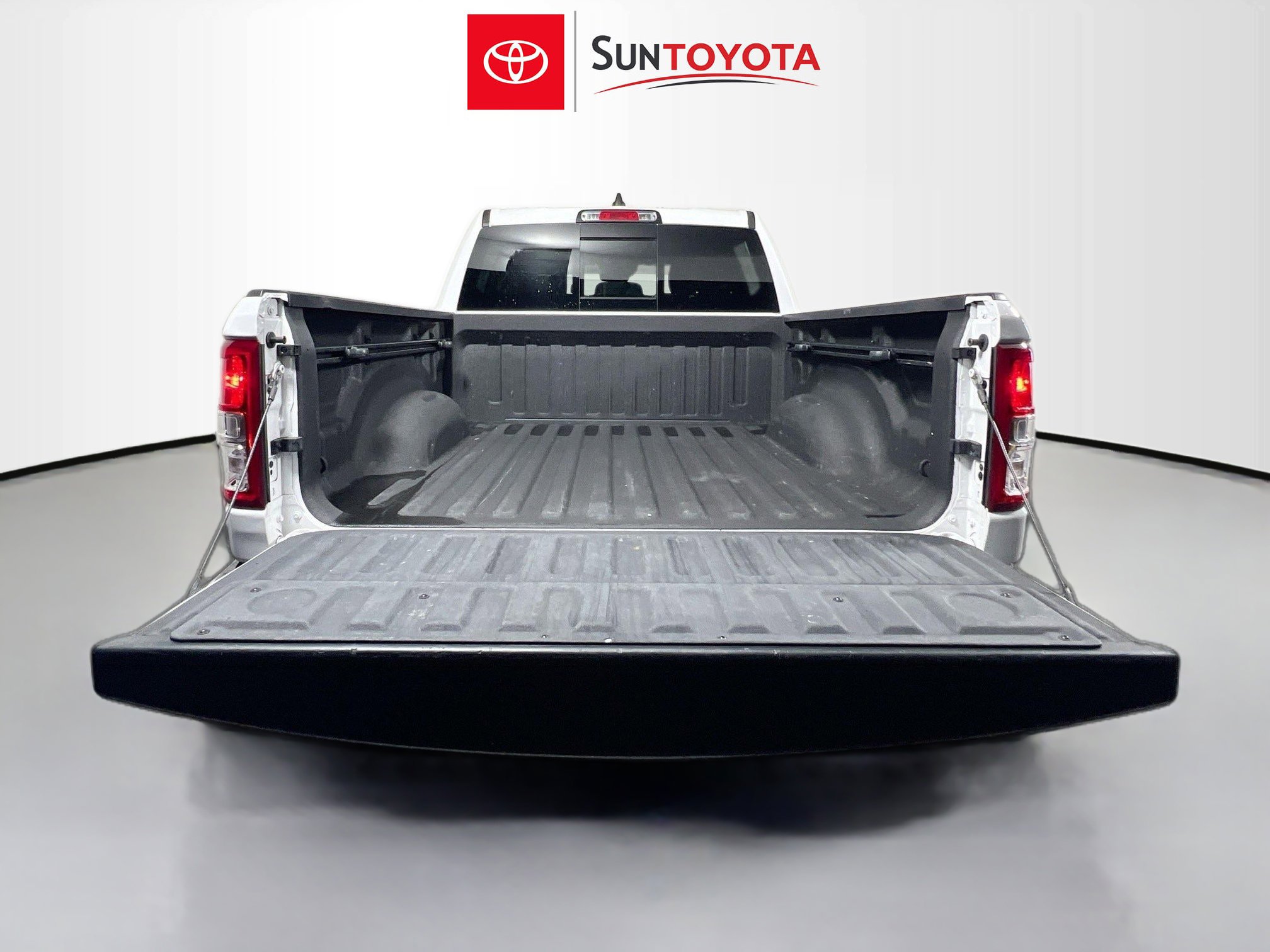 Used 2023 RAM 1500 Lone Star AWD/4WD image 34