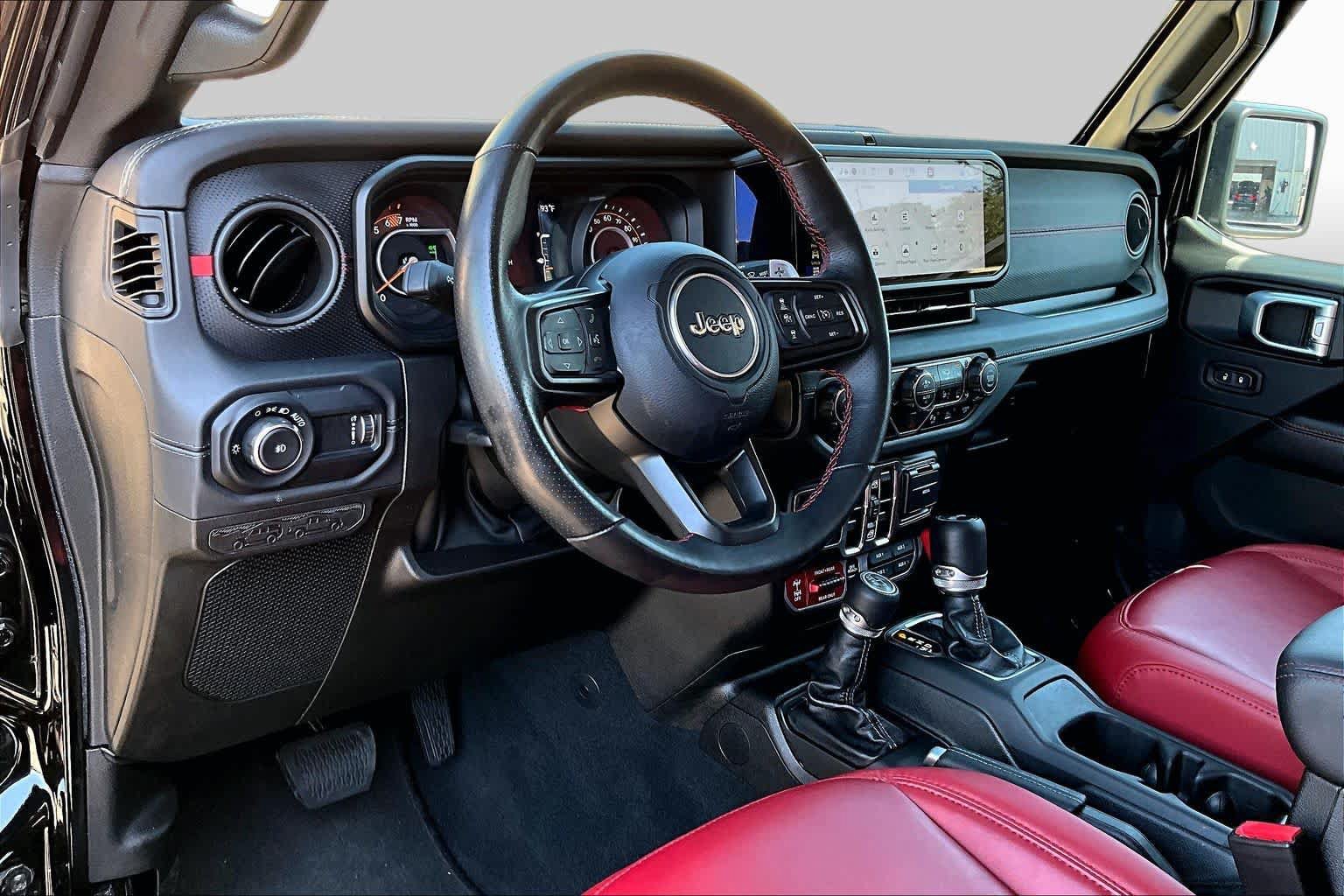 Used 2024 Jeep Wrangler Unlimited Rubicon 392 AWD/4WD image 18