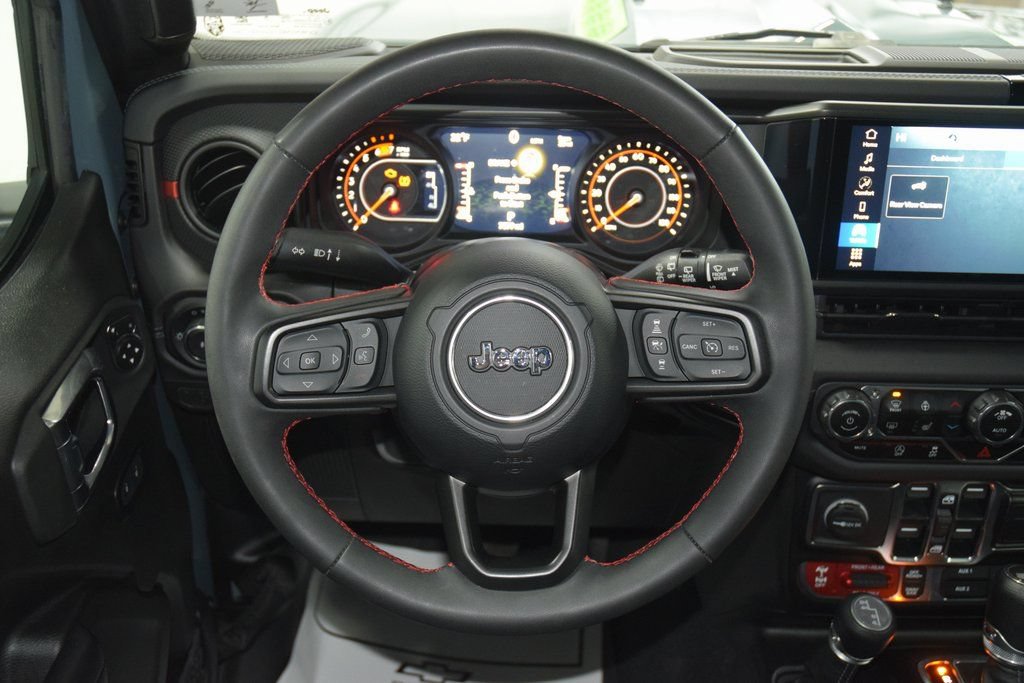 Used 2024 Jeep Wrangler Unlimited Rubicon w/ Safety Group AWD/4WD image 36