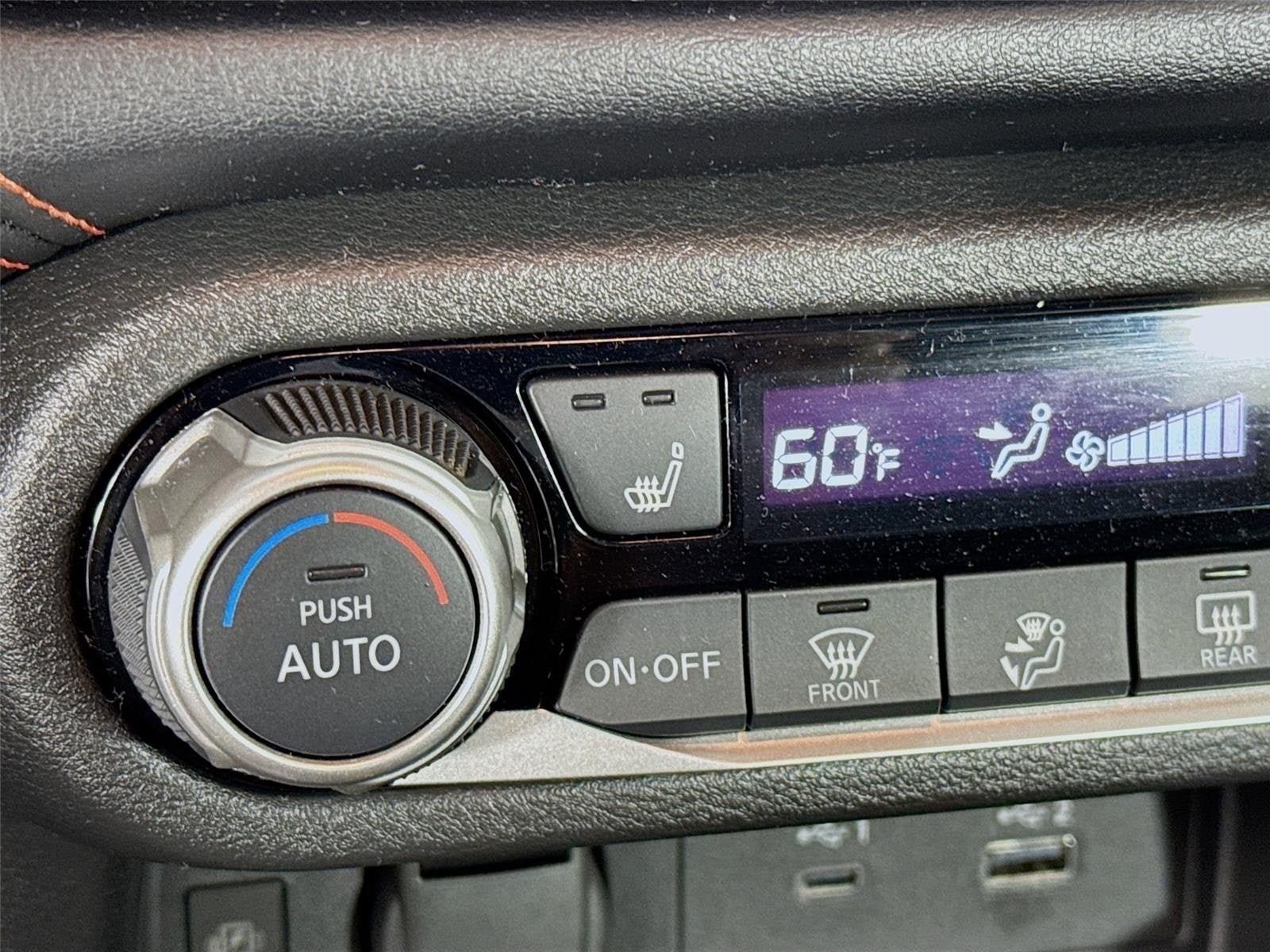 Certified 2025 Nissan Versa SR FWD image 20