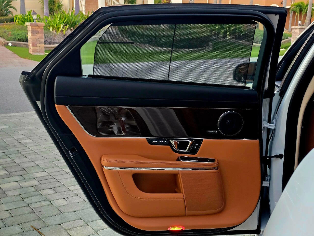 Used 2019 Jaguar XJ L Supercharged image 76