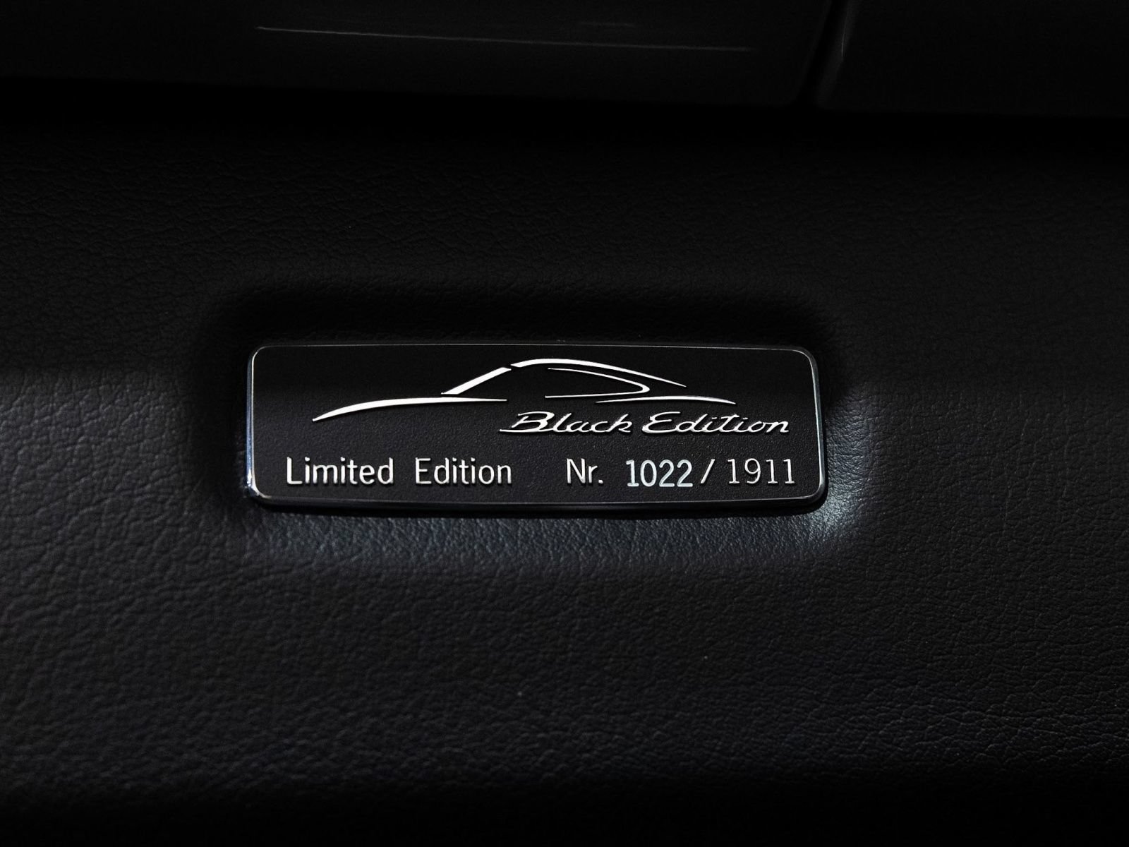 Used 2012 Porsche 911 Carrera Black Edition RWD image 37