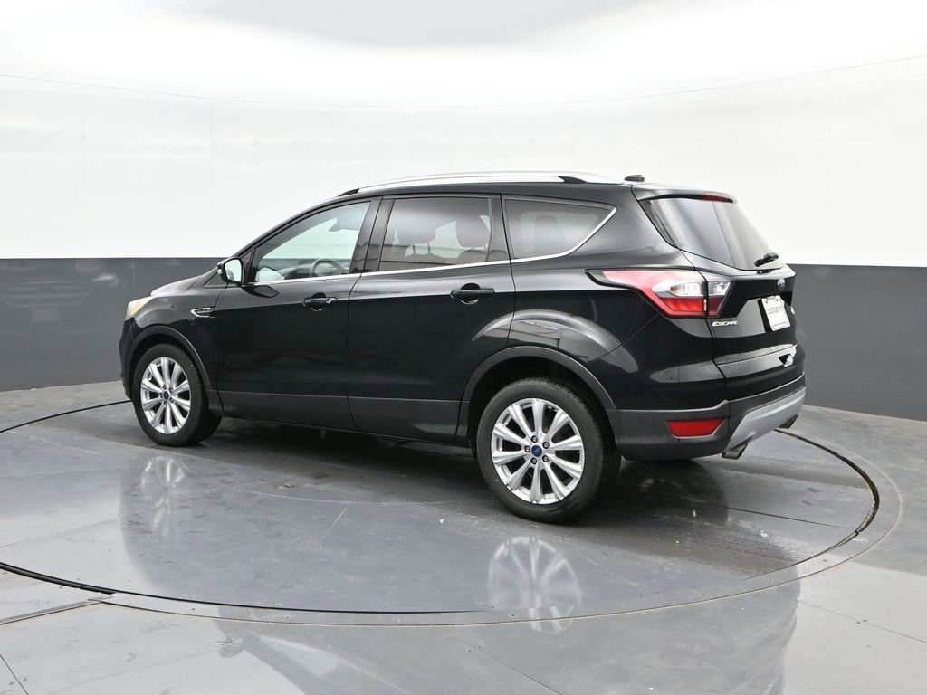 Used 2017 Ford Escape Titanium image 5