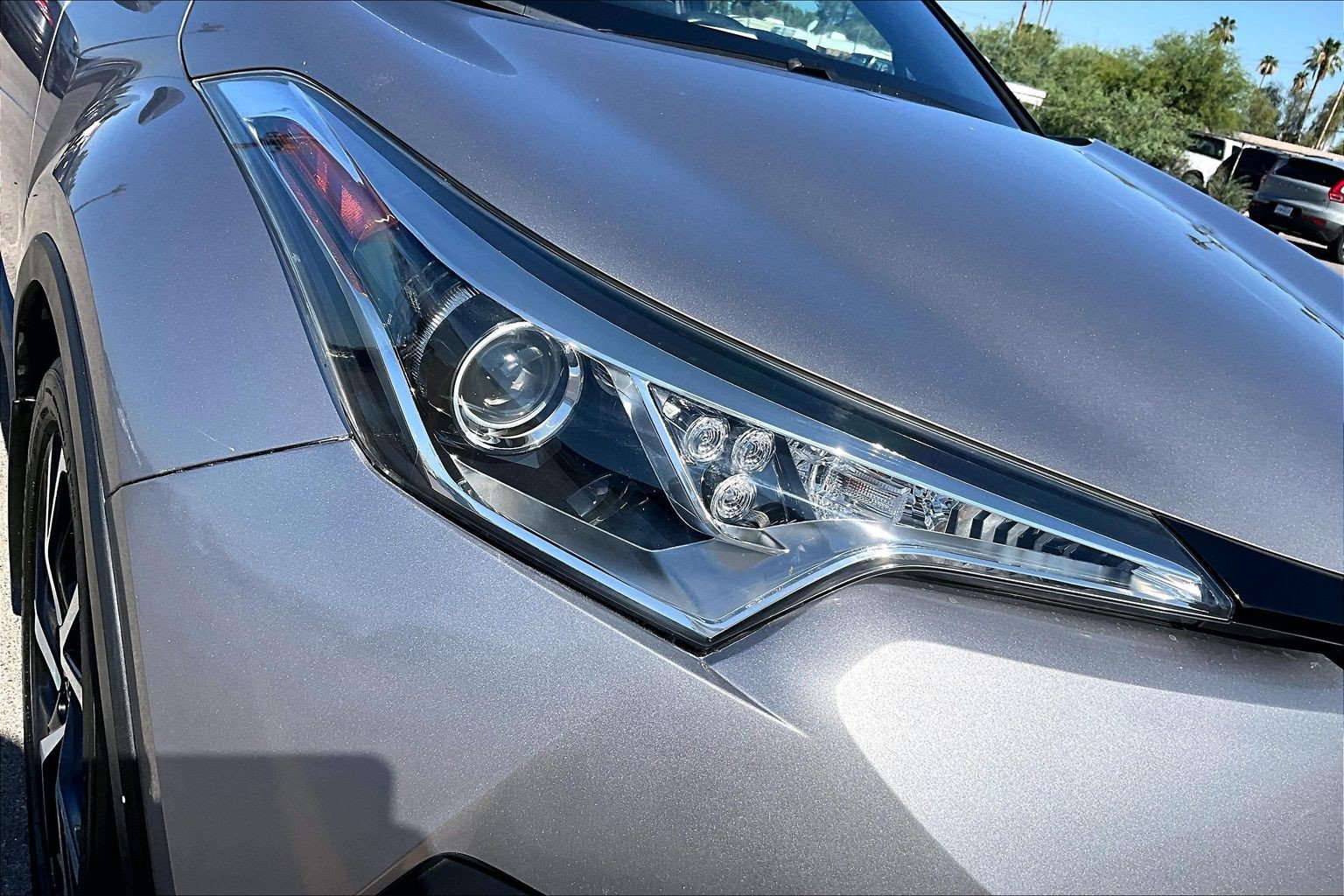 Used 2018 Toyota C-HR XLE FWD image 27