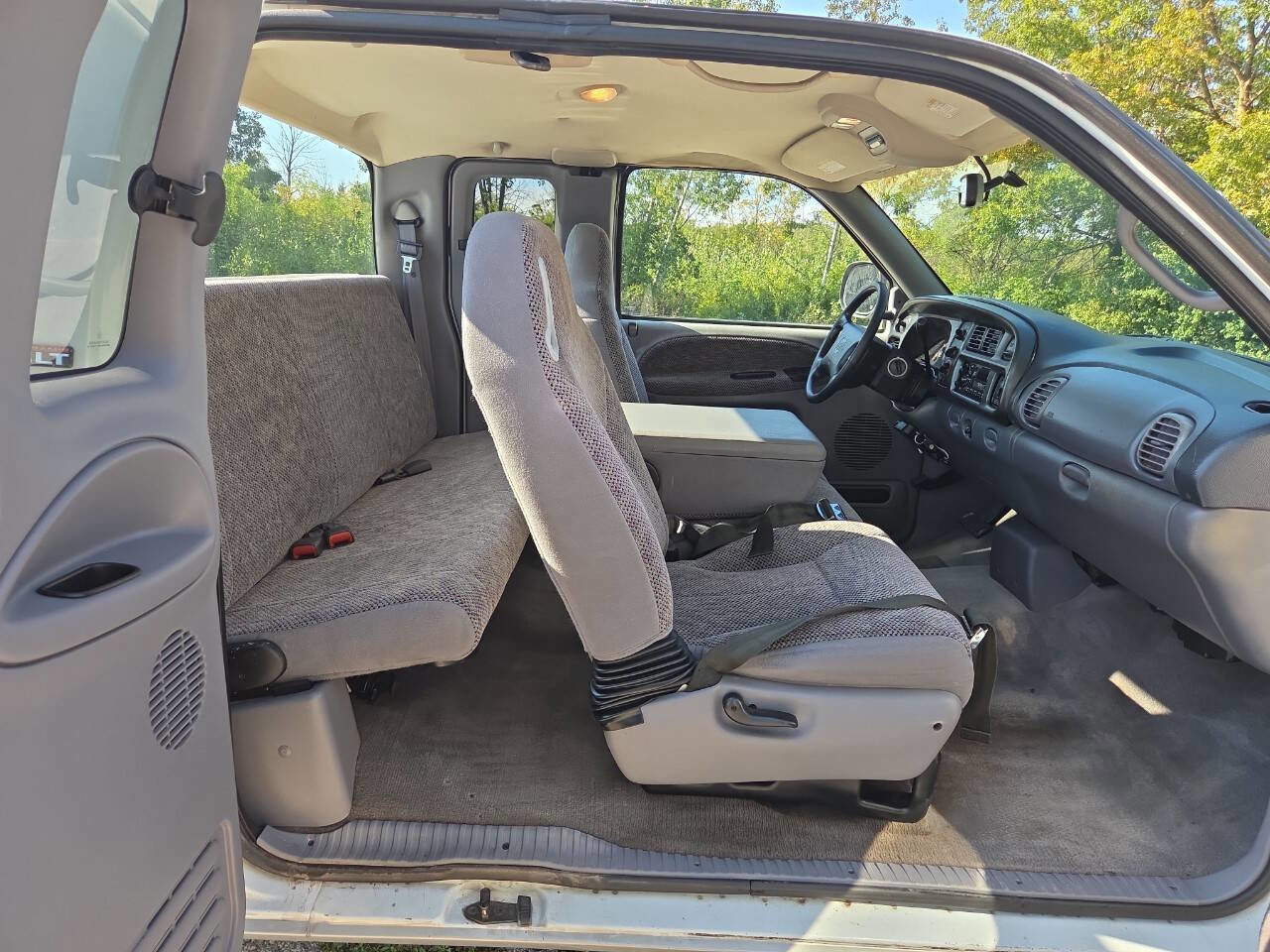 Used 1998 Dodge Ram 2500 Truck 2WD Quad Cab image 16