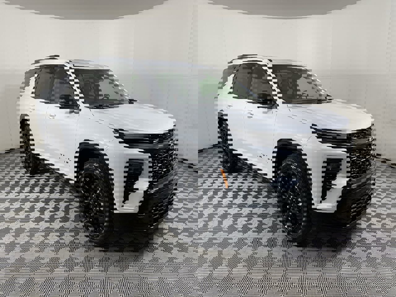 New 2026 Chevrolet Traverse RS w/ LPO, Floor Liner Package image 98