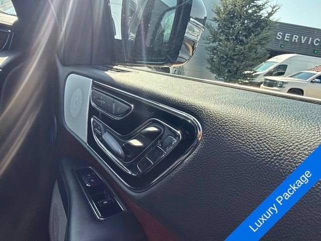 Used 2020 Lincoln Navigator Reserve w/ Equipment Group 208A Reserve AWD/4WD image 13