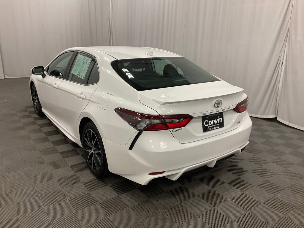 Used 2024 Toyota Camry SE image 8