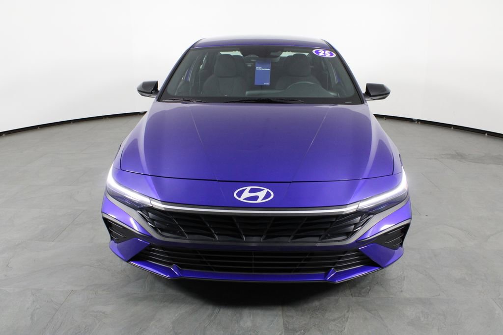 Certified 2025 Hyundai Elantra Sport image 14
