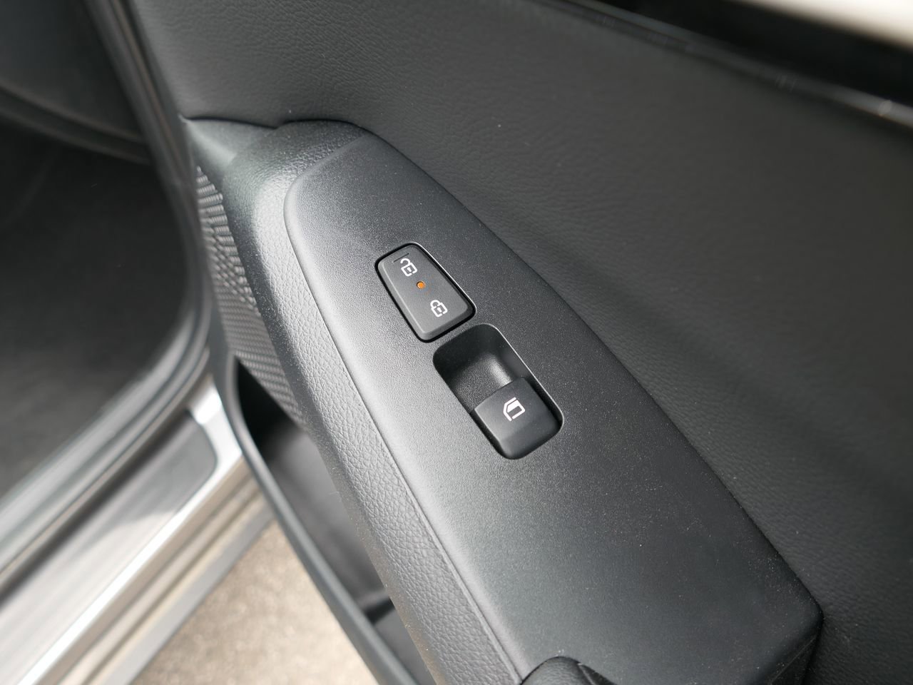 New 2025 Kia Seltos X-Line image 25