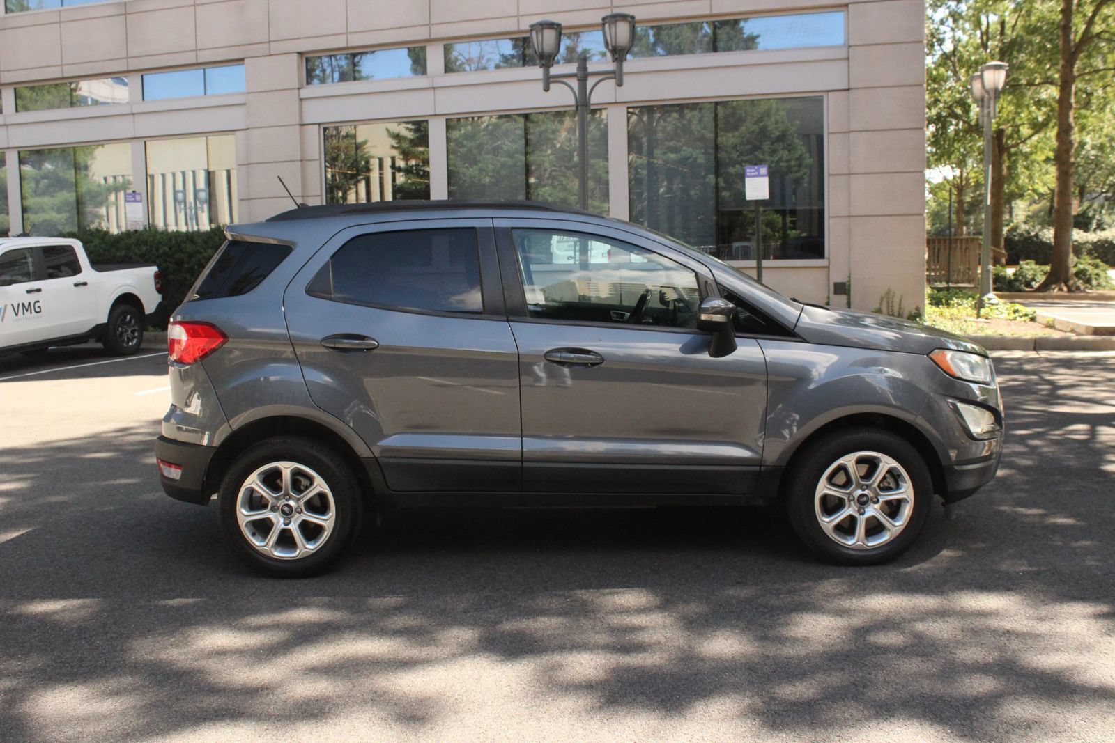 Used 2018 Ford EcoSport SE FWD image 5