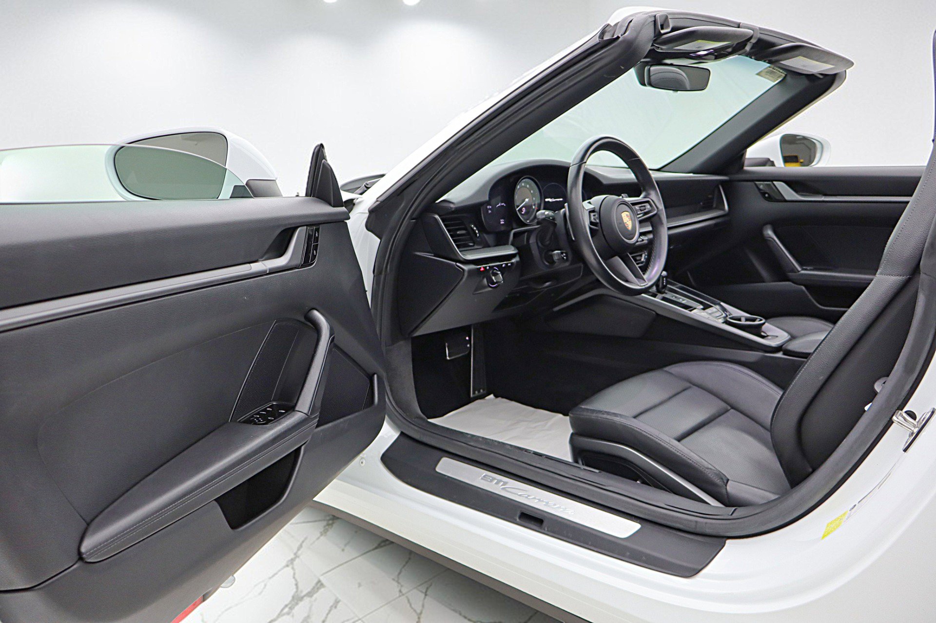Used 2020 Porsche 911 Carrera RWD image 45