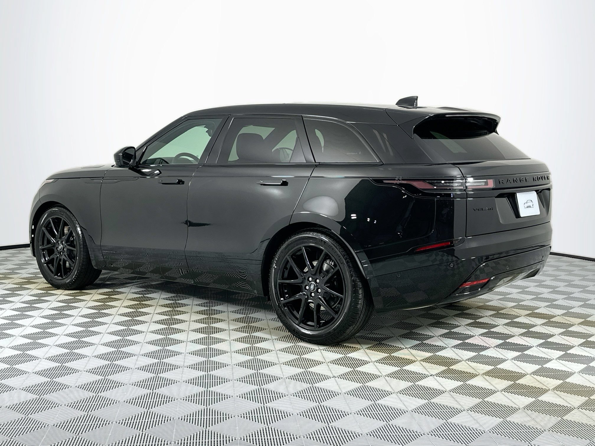 Used 2026 Land Rover Range Rover Velar Belgravia AWD/4WD image 7