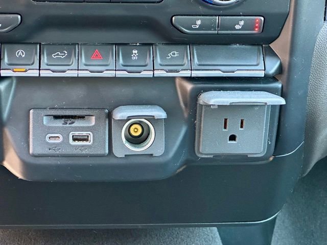 Used 2019 Chevrolet Silverado 1500 LTZ AWD/4WD image 31