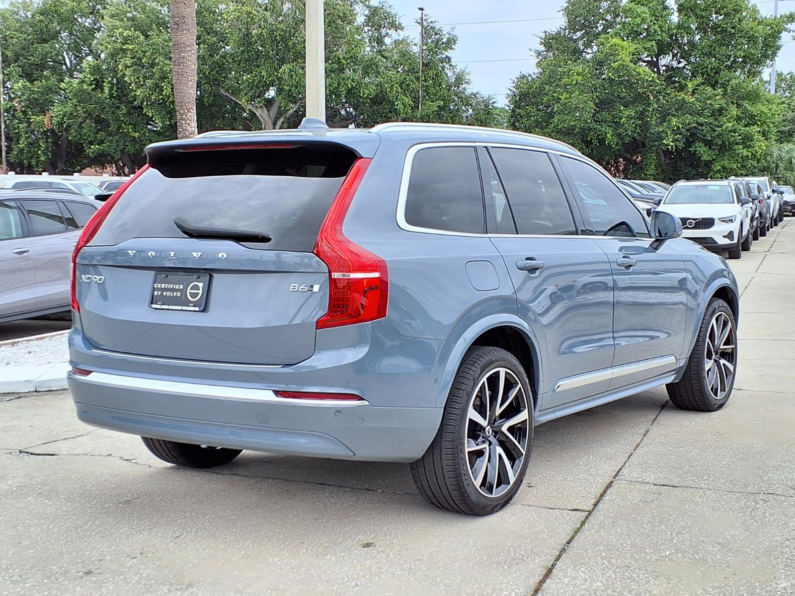 Used 2023 Volvo XC90 B6 Plus w/ Protection Package Premier AWD/4WD image 7
