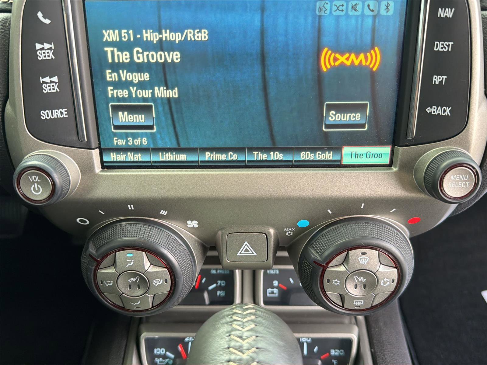 Used 2015 Chevrolet Camaro SS w/ Green Flash Special Edition RWD image 25