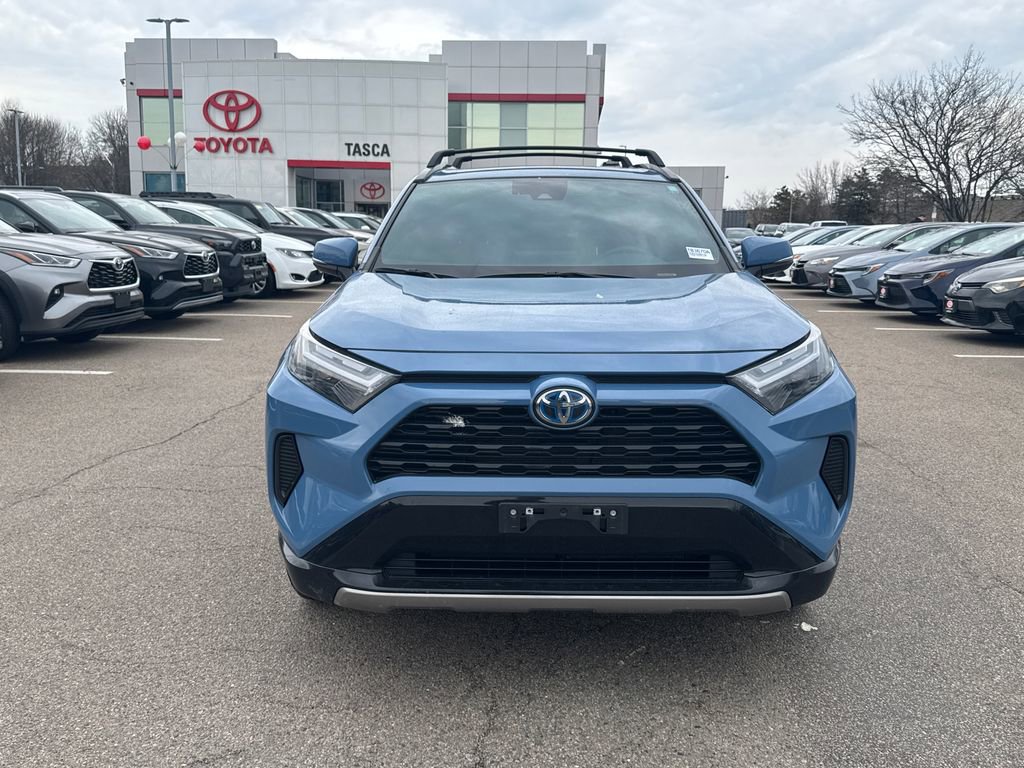 Used 2024 Toyota RAV4 SE w/ Convenience Package image 2