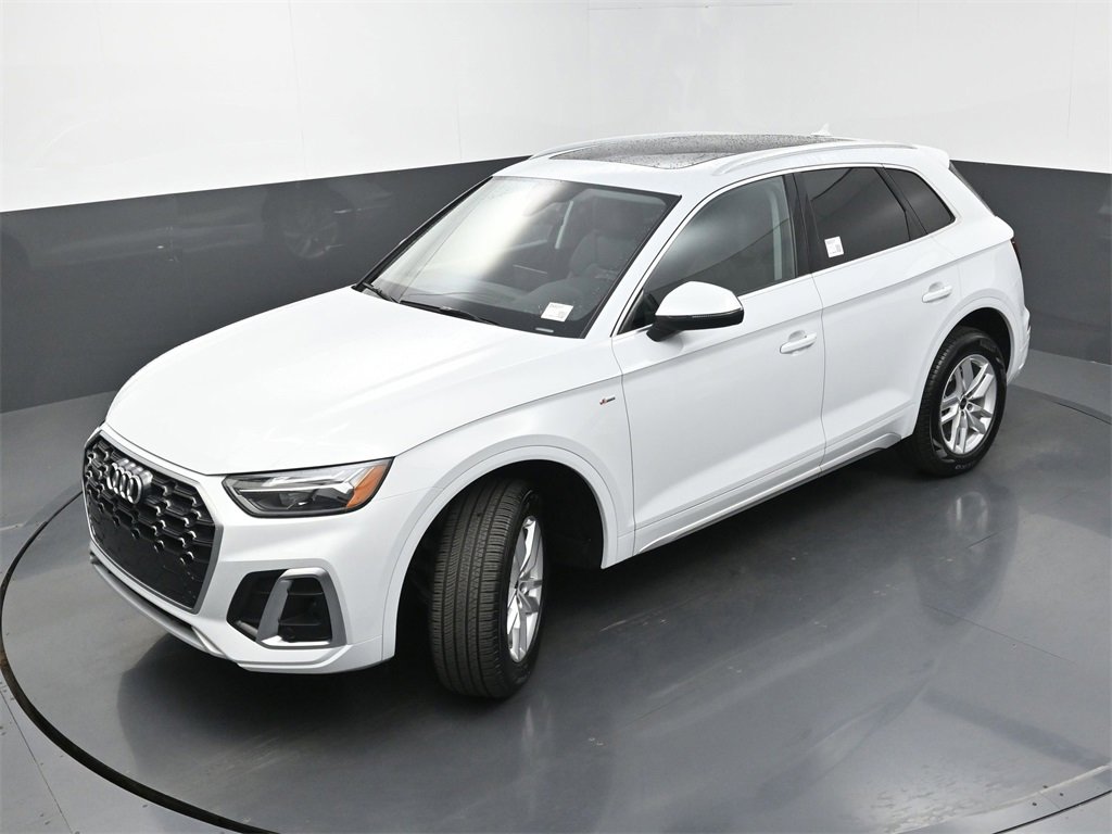 Used 2024 Audi Q5 2.0T Premium w/ Convenience Package image 33