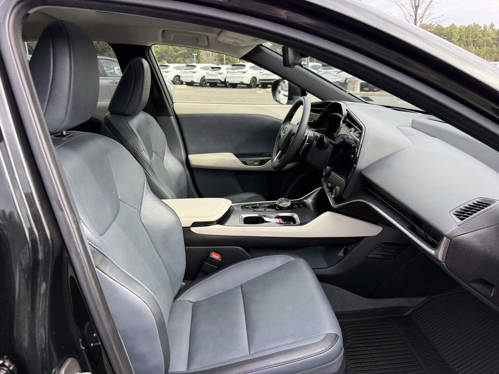 Used 2023 Lexus RZ 450e Premium w/ Technology Package image 15
