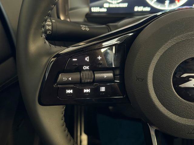 Certified 2026 Nissan Z Performance w/ Floor Mat Package RWD image 18