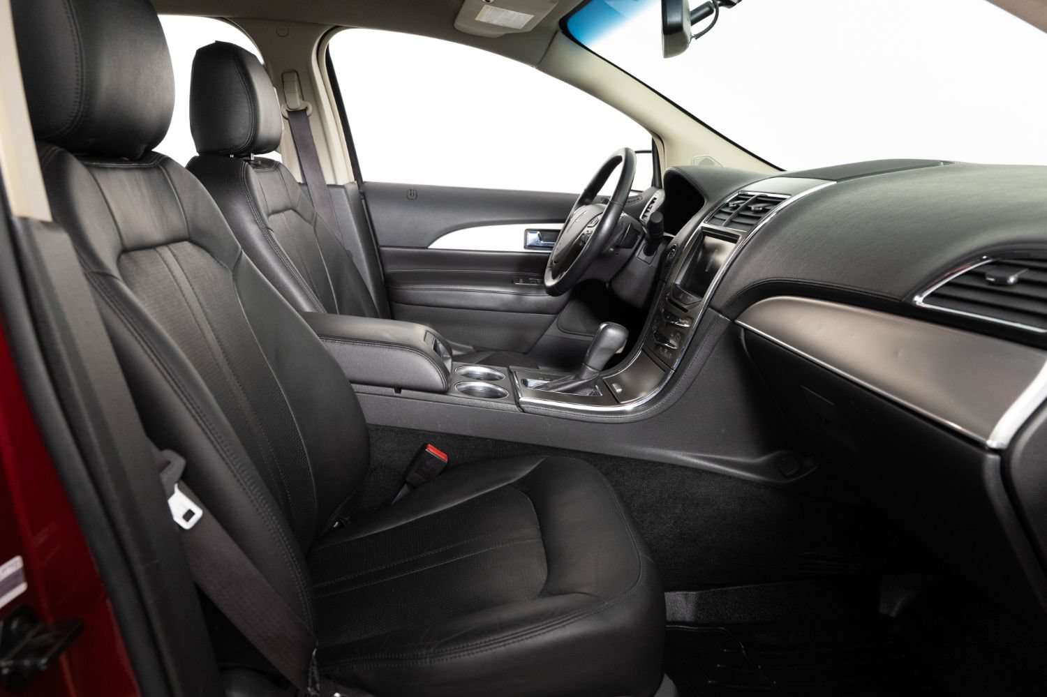 Used 2013 Lincoln MKX AWD image 26