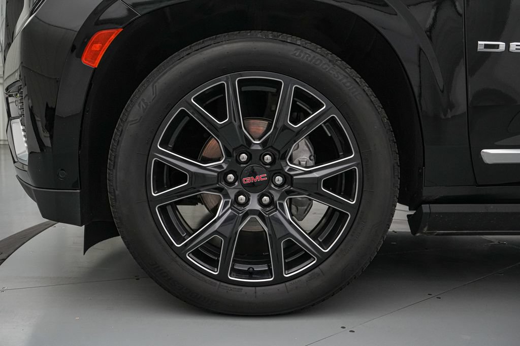 Used 2024 GMC Yukon Denali w/ Denali Reserve Package AWD/4WD image 10
