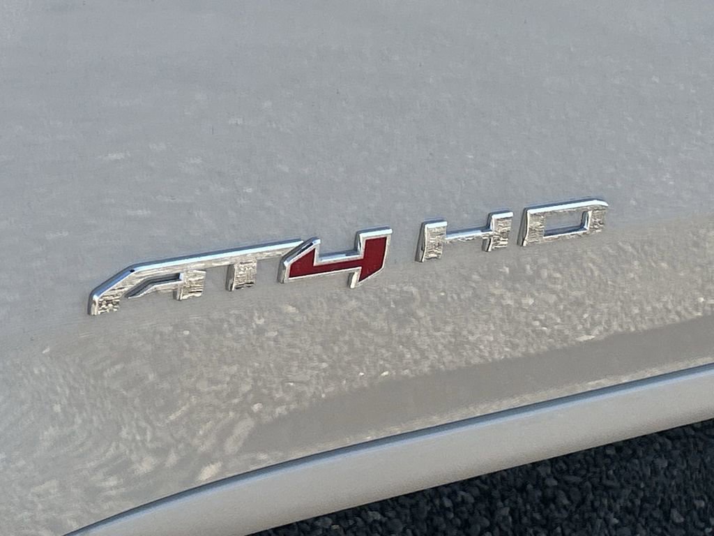 New 2026 GMC Sierra 2500 AT4 w/ Technology Package AWD/4WD image 31
