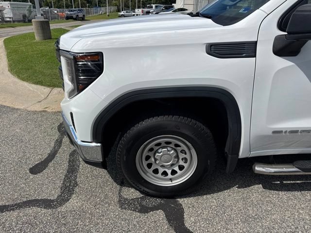 Used 2024 GMC Sierra 1500 Pro w/ Convenience Package AWD/4WD image 3