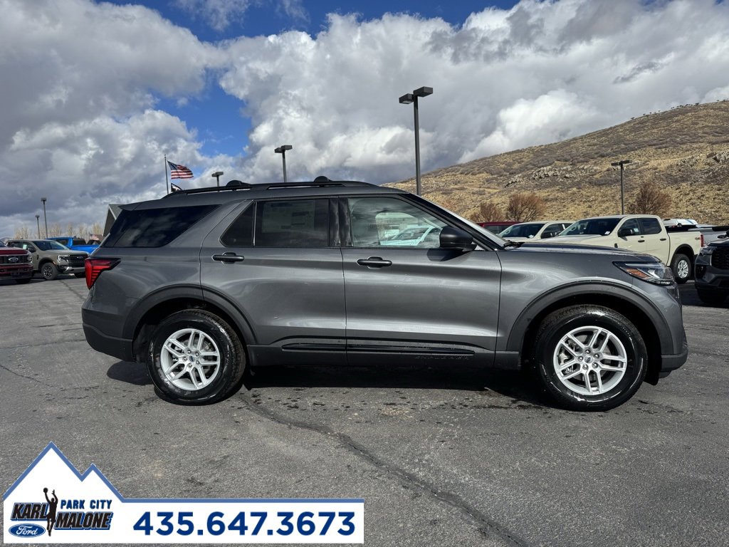 New 2026 Ford Explorer Active image 2