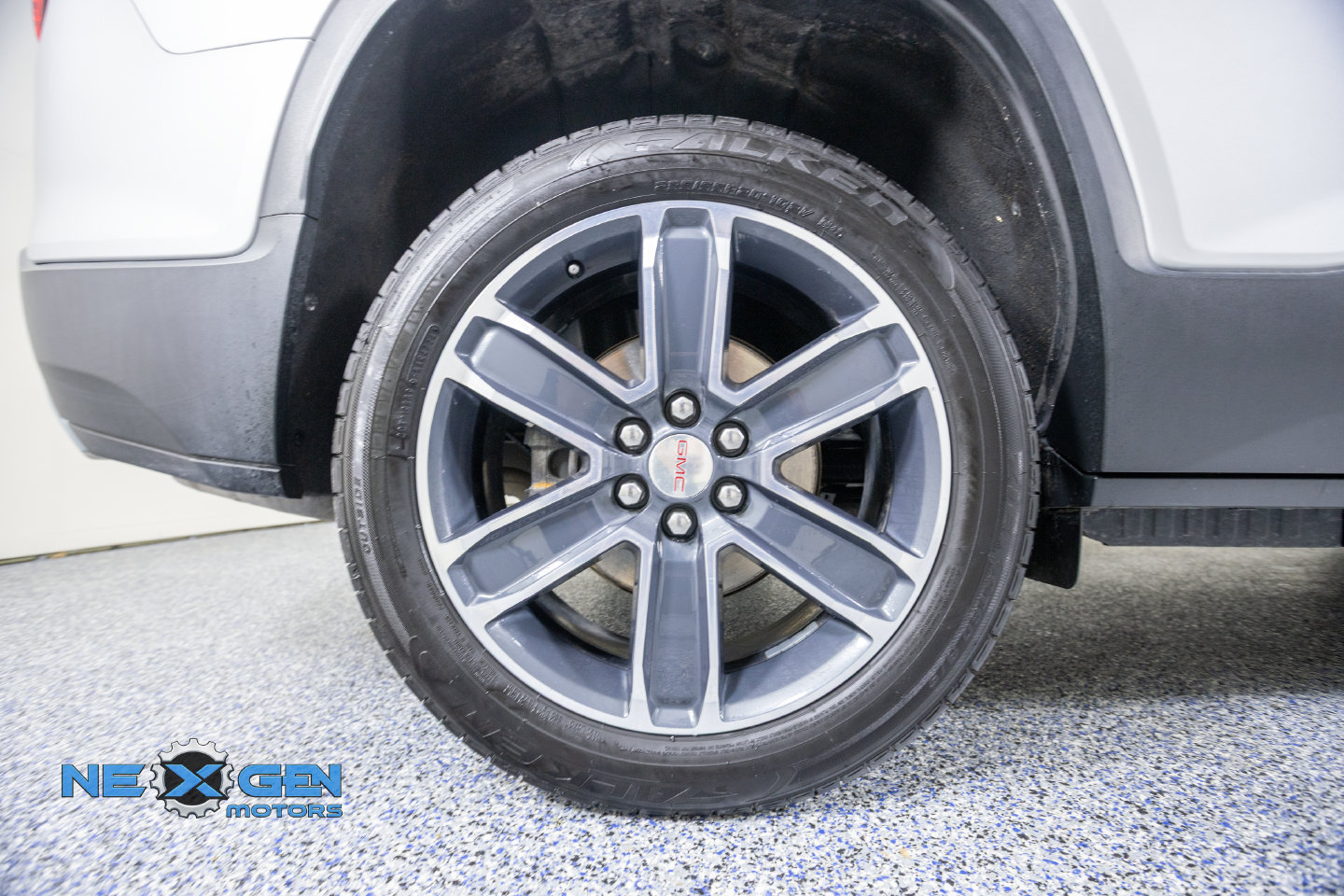 Used 2020 GMC Acadia SLT w/ LPO, Cargo Package AWD/4WD image 50