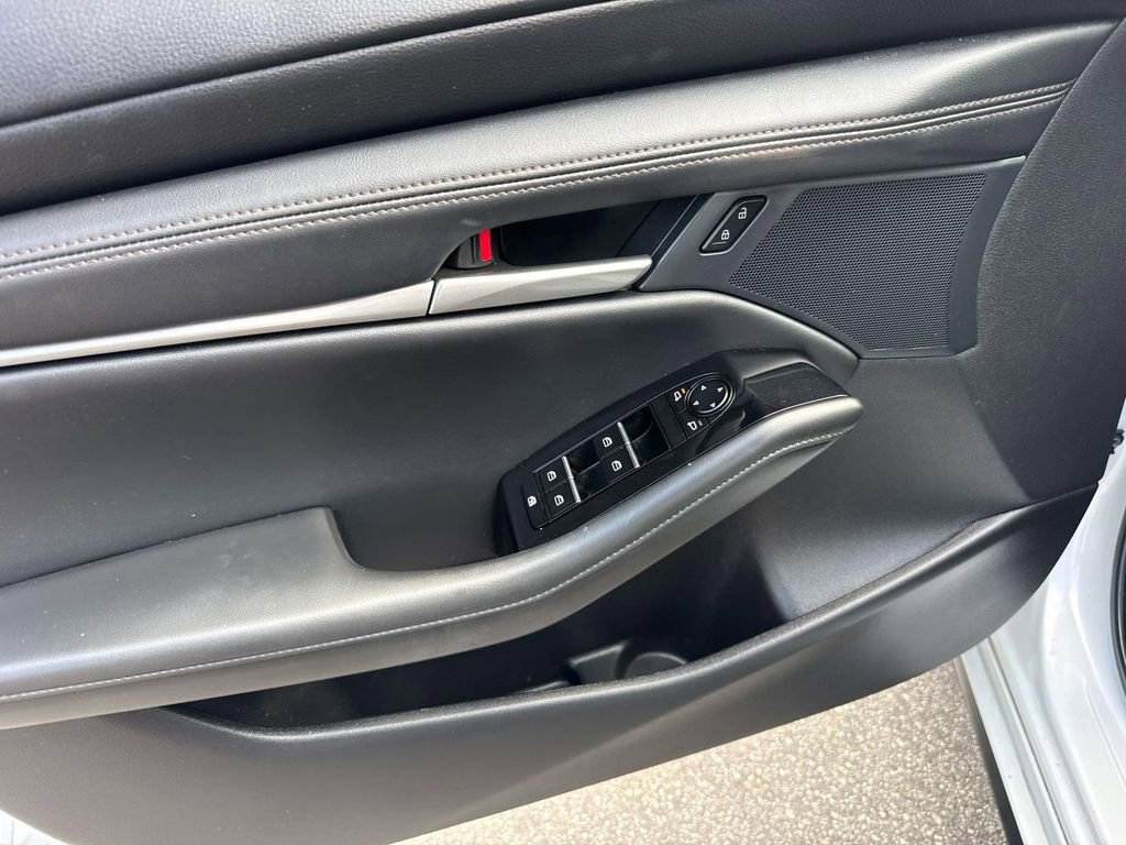 Used 2024 MAZDA MAZDA3 s image 19